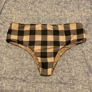 Acacia bottoms Large.  New